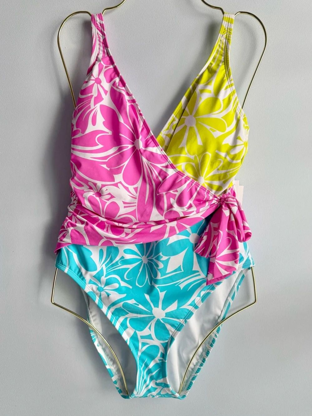 Bleu Rod Beattie Women's Sock It To Me Printed Surplice-Front Swimsuit Size 6